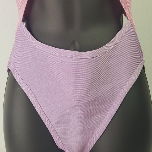 Pretty Little Things Cut Out Zip Front Swimsuit - Picture 7 of 12